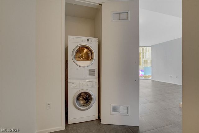 3722 South LAS VEGAS BL Boulevard 906, Las Vegas, NV 89158