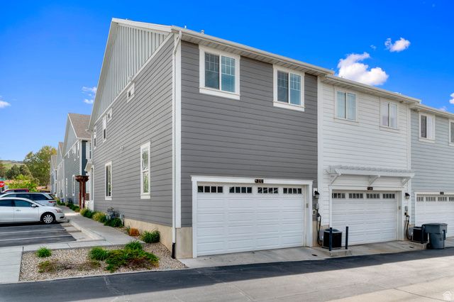 272 E KIRSTEN LN, North Salt Lake, UT 84054
