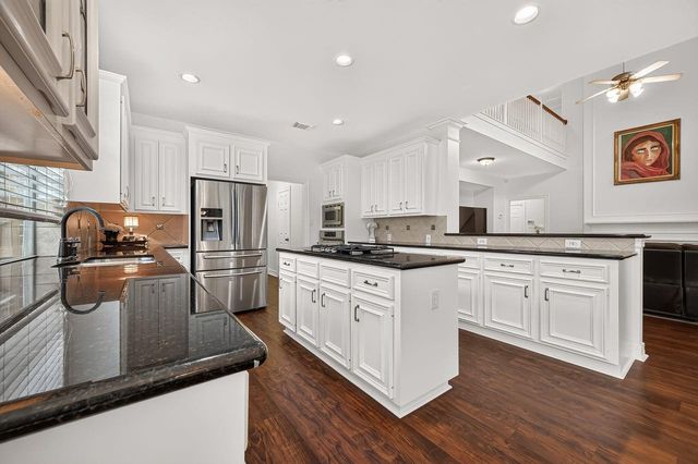 12711 Wildwood Bend Lane, Cypress, TX 77433