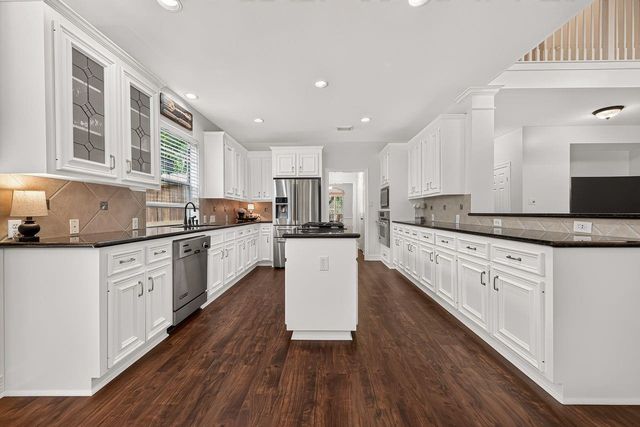 12711 Wildwood Bend Lane, Cypress, TX 77433