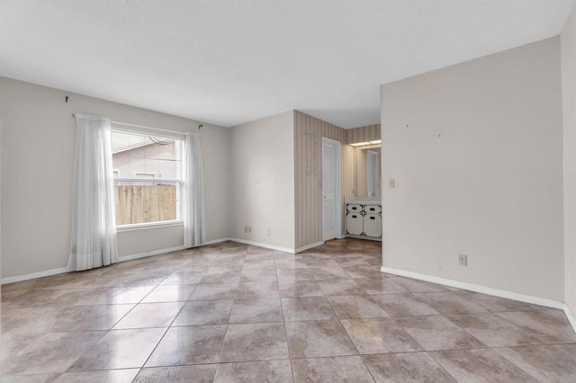 121 W Cypress Road, Greenacres, FL 33467