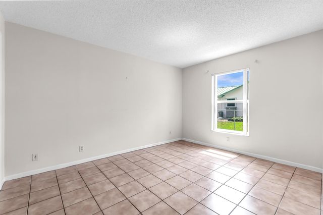 121 W Cypress Road, Greenacres, FL 33467