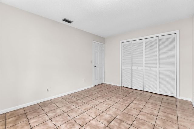 121 W Cypress Road, Greenacres, FL 33467