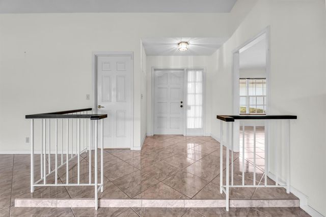 121 W Cypress Road, Greenacres, FL 33467