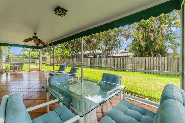 121 W Cypress Road, Greenacres, FL 33467