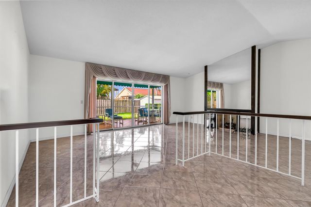 121 W Cypress Road, Greenacres, FL 33467