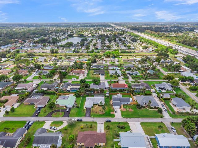 121 W Cypress Road, Greenacres, FL 33467
