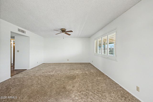 5029 E FARMDALE Avenue, Mesa, AZ 85206