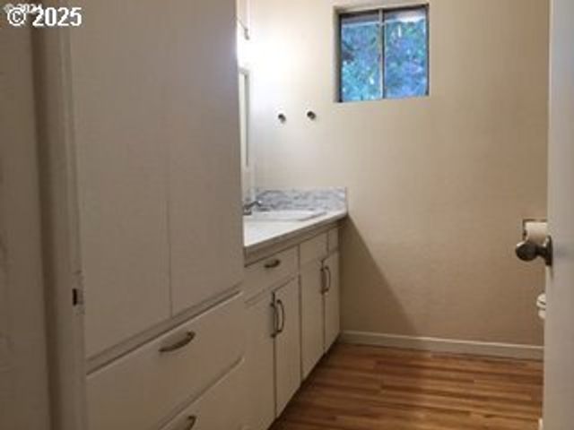 613 IRVING Dr, Myrtle Creek, OR 97457