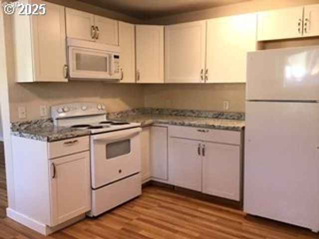 613 IRVING Dr, Myrtle Creek, OR 97457