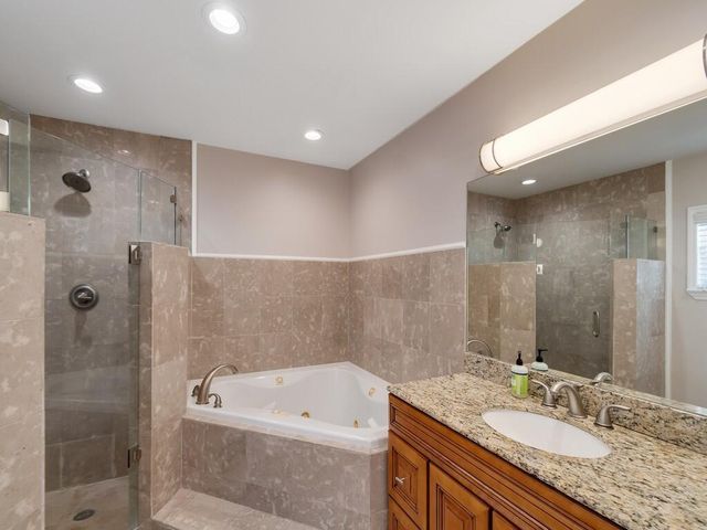 527 E Causeway Boulevard, Vero Beach, FL 32963