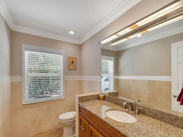 527 E Causeway Boulevard, Vero Beach, FL 32963
