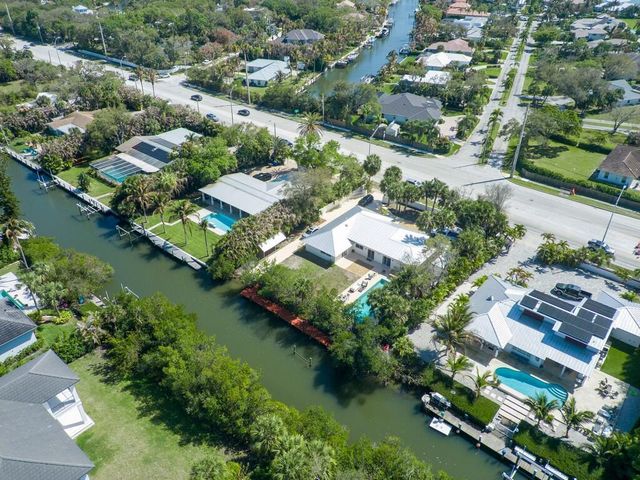 527 E Causeway Boulevard, Vero Beach, FL 32963