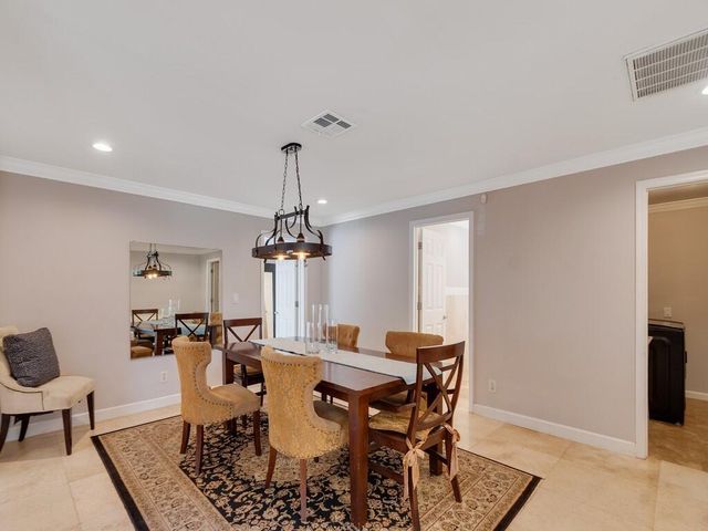 527 E Causeway Boulevard, Vero Beach, FL 32963