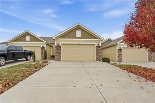 14812 Ashmont Lane, Smithville, MO 64089