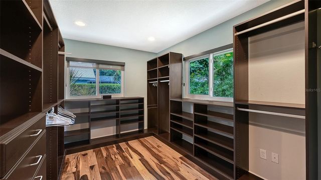 8010 CONSERVATORY DRIVE, Sarasota, FL 34243