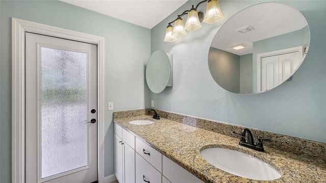 8010 CONSERVATORY DRIVE, Sarasota, FL 34243