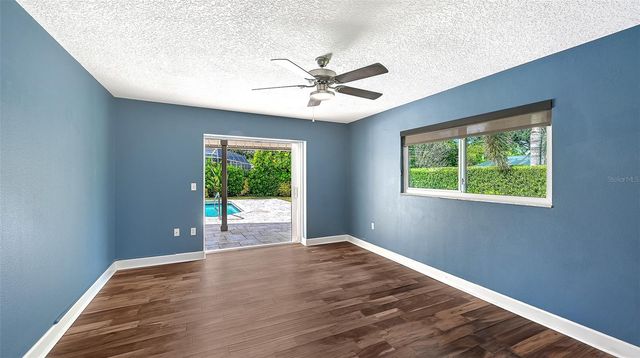 8010 CONSERVATORY DRIVE, Sarasota, FL 34243