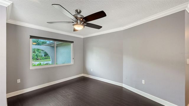 8010 CONSERVATORY DRIVE, Sarasota, FL 34243