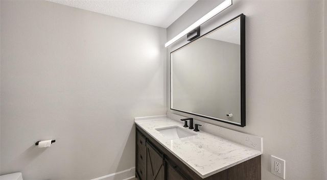 8010 CONSERVATORY DRIVE, Sarasota, FL 34243