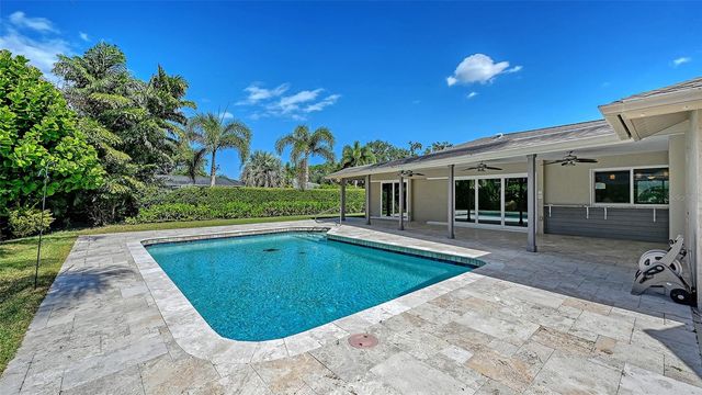 8010 CONSERVATORY DRIVE, Sarasota, FL 34243