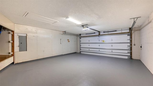 8010 CONSERVATORY DRIVE, Sarasota, FL 34243