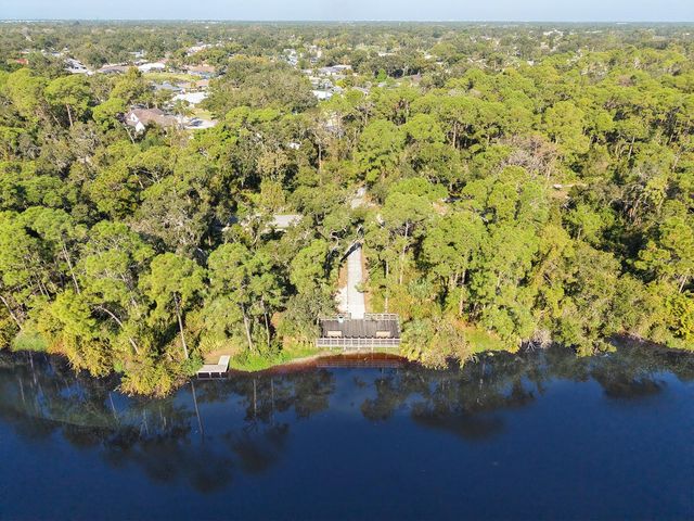 8010 CONSERVATORY DRIVE, Sarasota, FL 34243