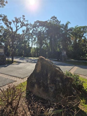 8010 CONSERVATORY DRIVE, Sarasota, FL 34243