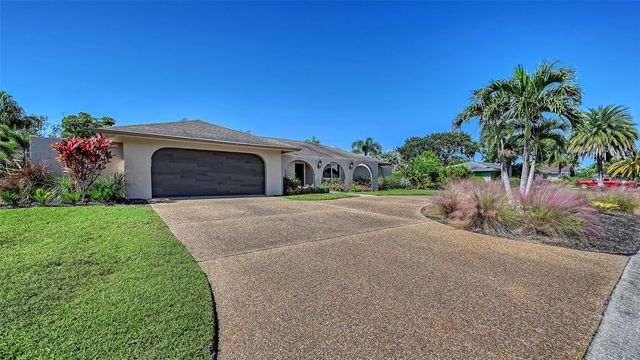 8010 CONSERVATORY DRIVE, Sarasota, FL 34243