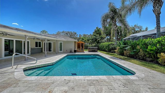 8010 CONSERVATORY DRIVE, Sarasota, FL 34243