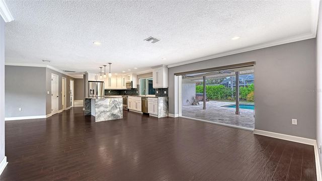 8010 CONSERVATORY DRIVE, Sarasota, FL 34243