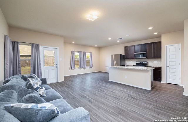 2455 Pink Pearl, San Antonio, TX 78224