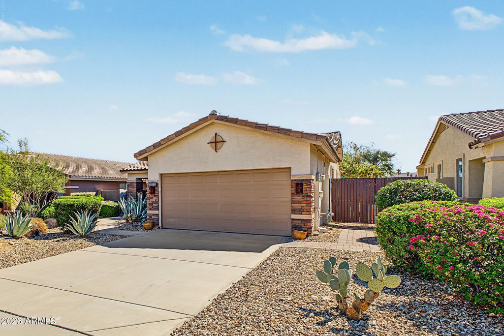 18379 W CAPISTRANO Avenue, Goodyear, AZ 85338 — photo 4
