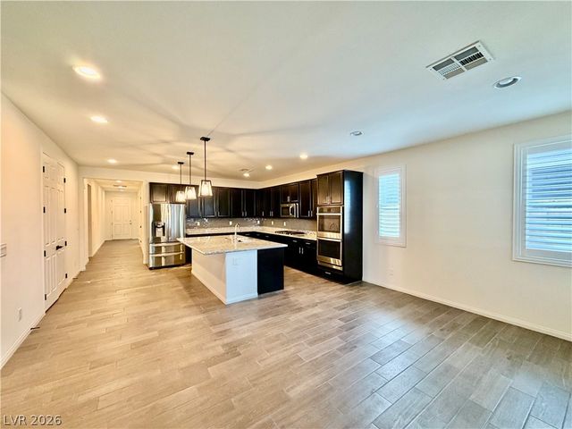 1602 Morning Bell Avenue, North Las Vegas, NV 89081