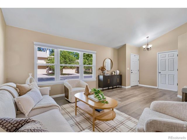 907 Shire Court, Fort Collins, CO 80526
