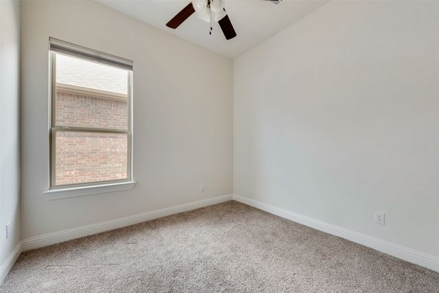 11104 Canyon Mine Drive, Aubrey, TX 76227