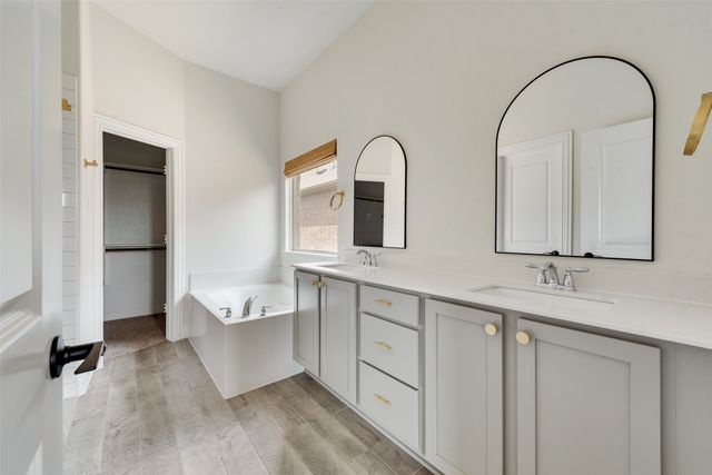 11104 Canyon Mine Drive, Aubrey, TX 76227