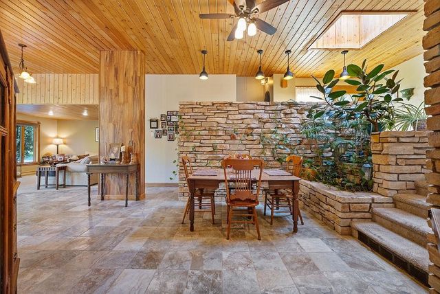 309 4th Ave SE, Mohall, ND 58761