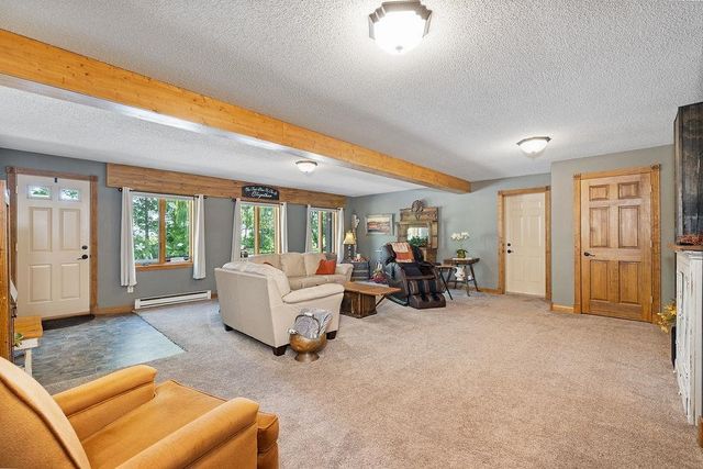 309 4th Ave SE, Mohall, ND 58761