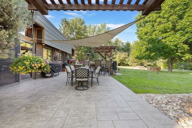 309 4th Ave SE, Mohall, ND 58761