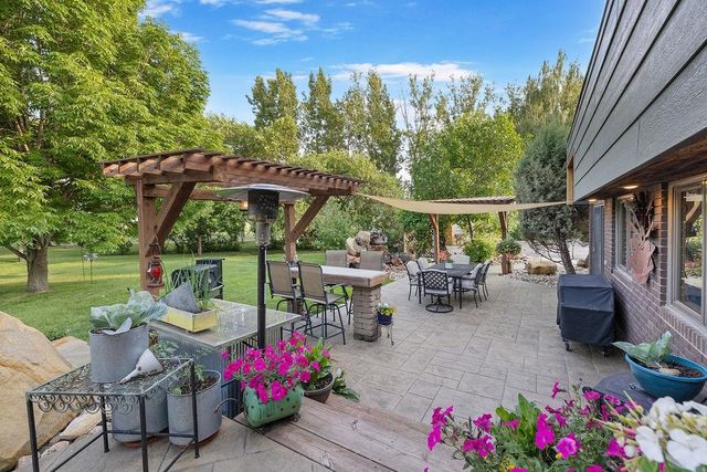 309 4th Ave SE, Mohall, ND 58761