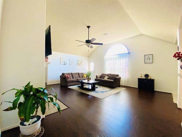 19626 Mackinaw Isle Court, Cypress, TX 77429