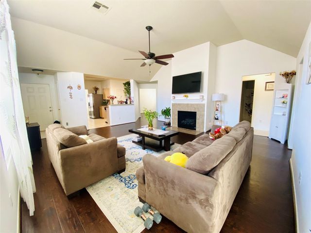 19626 Mackinaw Isle Court, Cypress, TX 77429