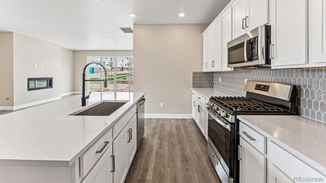 3211 N Elk Way, Aurora, CO 80019