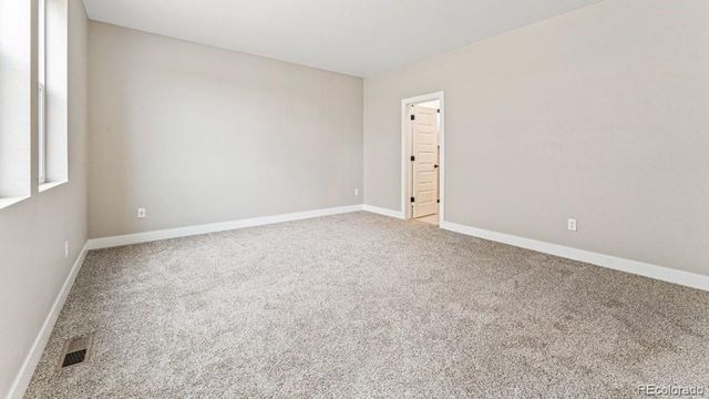 3211 N Elk Way, Aurora, CO 80019
