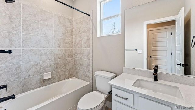 3211 N Elk Way, Aurora, CO 80019