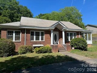 1407 E Marion Street, Shelby, NC 28152