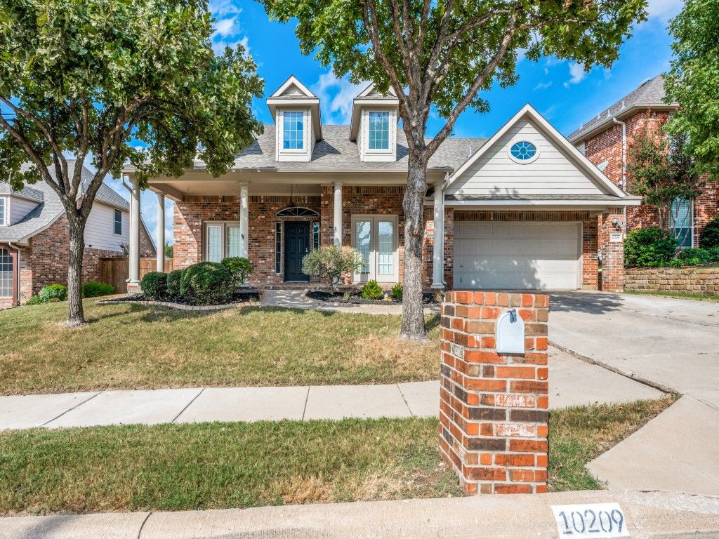 10209 Cantana Court, Fort Worth, TX 76244 — exterior