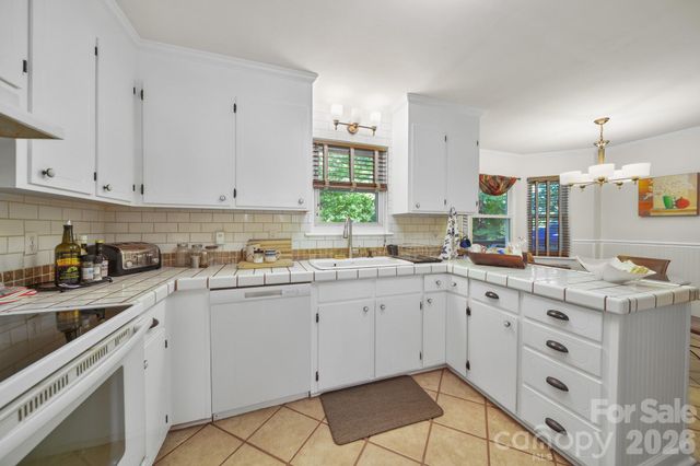 11421 Winners Circle, Charlotte, NC 28215