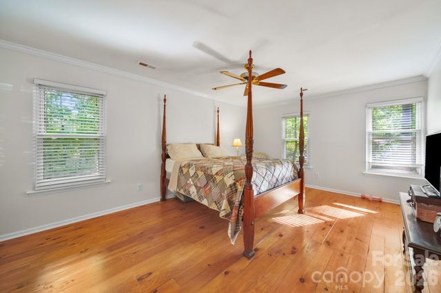 11421 Winners Circle, Charlotte, NC 28215